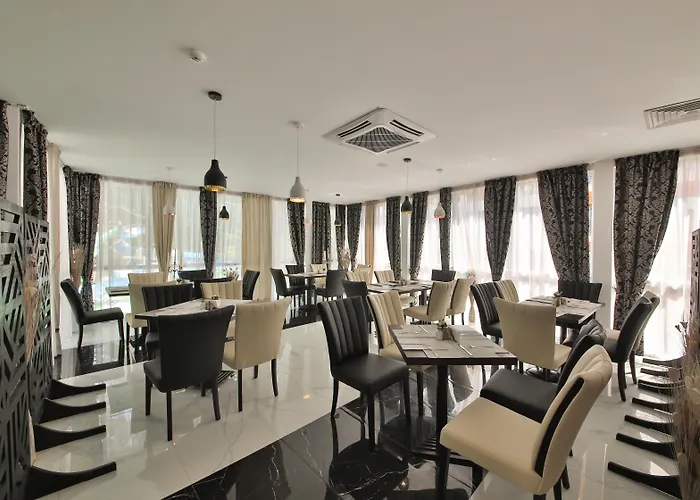 Prestige Deluxe Hotel Aquapark Club
